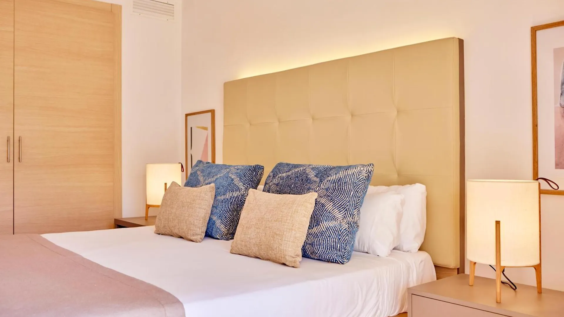 Zafiro Bahia Aparthotel Playa de Muro  Playa de Muro (Mallorca)